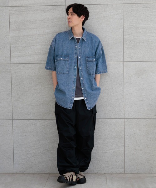 LAKOLE（ラコレ）の「BIGデニムシャツ / 111263（シャツ/ブラウス・メンズ・ブラック/ブルー・MEDIUM/LARGE）」の21枚目の写真