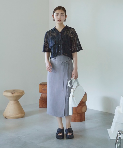 Juze（ジュゼ）の「ボリュームパテッドクロスサンダル（サンダル・レディース・ブラック/ホワイト系その他7・L/M/S）」の3枚目の写真