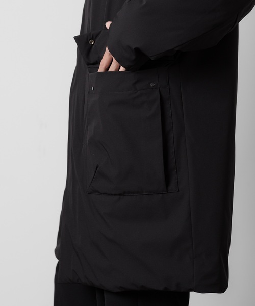 ATTACHMENT（アタッチメント）の「3レイヤー ライトタフタ ユーティリティーダウンコート / 3LAYER LIGHT TAFFETA UTILITY DOWN COAT（ダウンジャケット/コート・メンズ・ダークグレー/ブラック・2/1/3）」の21枚目の写真