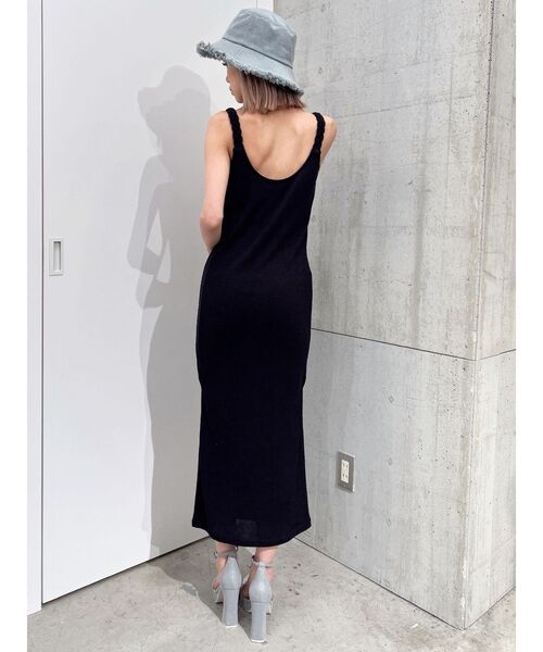 GYDA（ジェイダ）の「TWISTショルダーストラップソフトタッチロングワンピース（ワンピース・レディース・オフホワイト/ブラック・FREE）」の12枚目の写真