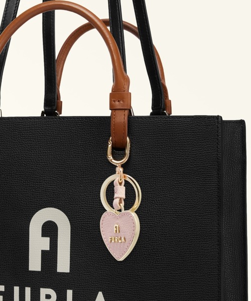 FURLA（フルラ）の「FURLA CAMELIA KEYRING HEART（キーケース/キーアクセサリー・レディース・ベビーピンク・ONE SIZE）」の2枚目の写真