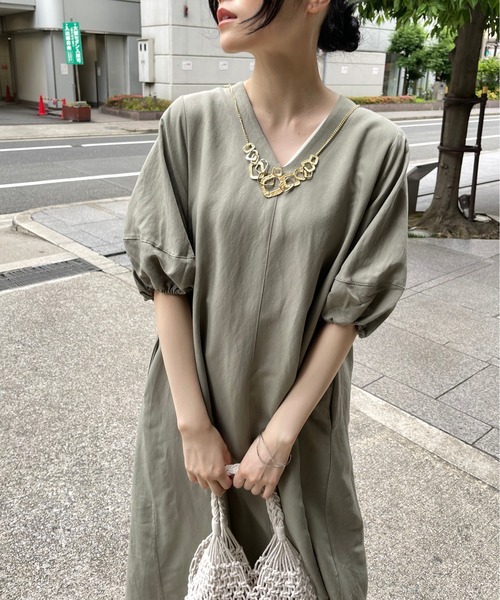 StyleSea（スタイルシー）の「【リネン混】パフスリーブフレアロングワンピース（ワンピース・レディース・ブラック/カーキ/ライトブルー/ブルー/ライトブラウン/グリーン/ブラウン/ネイビー/ラベンダー/アイボリー・FREE）」の21枚目の写真