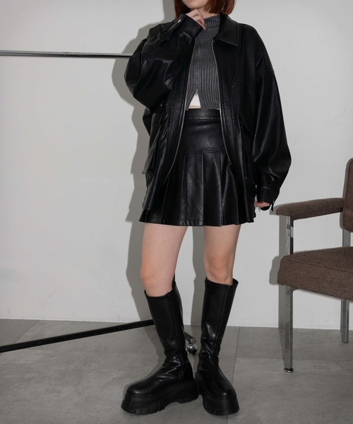 WEGO（ウィゴー）の「WEGO/ヴィンテージライクフェイクレザープリーツスカパン（スカート・レディース・グレー/ブラック/ダークブラウン・X-SMALL/MEDIUM/SMALL）」の8枚目の写真