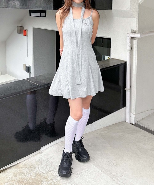 ENVYM（アンビー）の「ヘムメローキャミワンピ（ワンピース・レディース・グレー/ブラック/ブラウン・FREE）」の21枚目の写真