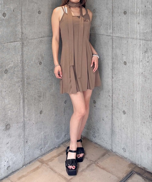 ENVYM（アンビー）の「ヘムメローキャミワンピ（ワンピース・レディース・グレー/ブラック/ブラウン・FREE）」の4枚目の写真