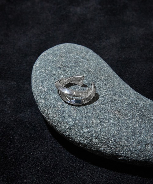 アクセサリー IVXLCDM TRIANGLE RING with DIAMOND IVXLCDM TRIANGLE RING with DIAMOND