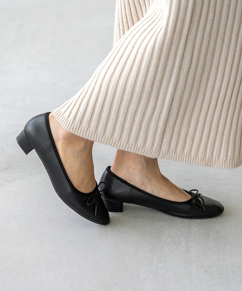 welleg（ウェレッグ）の「ふわカル ラウンドトゥ ローヒール バレエシューズ（バレエシューズ・レディース・ブラック系その他/ブラック/グレイッシュベージュ/レッド・21.5cm/22.0cm/22.5cm/23.0cm/23.5cm/24.0cm/24.5cm/25.0cm/25.5cm/26.0cm）」の11枚目の写真