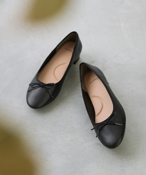 welleg（ウェレッグ）の「ふわカル ラウンドトゥ ローヒール バレエシューズ（バレエシューズ・レディース・ブラック系その他/ブラック/グレイッシュベージュ/レッド・21.5cm/22.0cm/22.5cm/23.0cm/23.5cm/24.0cm/24.5cm/25.0cm/25.5cm/26.0cm）」の15枚目の写真