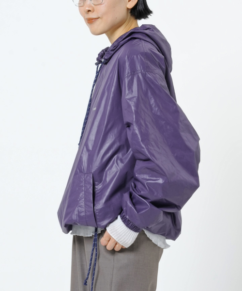 AP STUDIO（エーピーストゥディオ）の「【PLAYBACK/プレイバッグ】ウィンドブレーカーフーディ（マウンテンパーカー・レディース・パープル・FREE）」の4枚目の写真