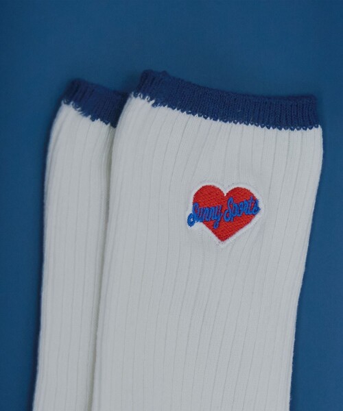 coen(コーエン)の「SUNNY SPORTS別注ハート刺繍リブソックス(ソックス/靴下・レディース・オフホワイト/レッド・FREE)」の1枚目の写真