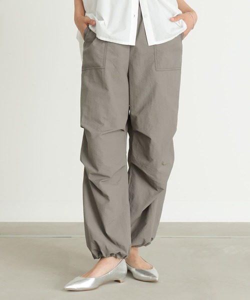 n'OrLABEL(ノアールレーベル)の「『ナイロンパラシュートパンツ』(カーゴパンツ・レディース・オレンジ/グレー/ブラック・2/1)」の3枚目の写真