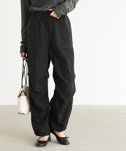 n'OrLABEL(ノアールレーベル)の「『ナイロンパラシュートパンツ』(カーゴパンツ・レディース・オレンジ/グレー/ブラック・2/1)」の2枚目の写真