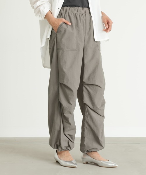 n'OrLABEL(ノアールレーベル)の「『ナイロンパラシュートパンツ』(カーゴパンツ・レディース・オレンジ/グレー/ブラック・2/1)」の7枚目の写真