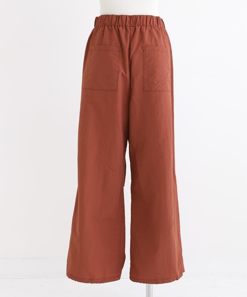 n'OrLABEL(ノアールレーベル)の「『ナイロンパラシュートパンツ』(カーゴパンツ・レディース・オレンジ/グレー/ブラック・2/1)」の4枚目の写真