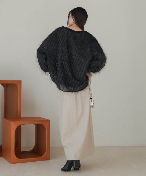 Bab(バブ)の「シアーシャギーレイヤードスウェットトップス(スウェット・レディース・アイボリー/ブラック/グレイッシュベージュ/ブルー・FREE)」の14枚目の写真