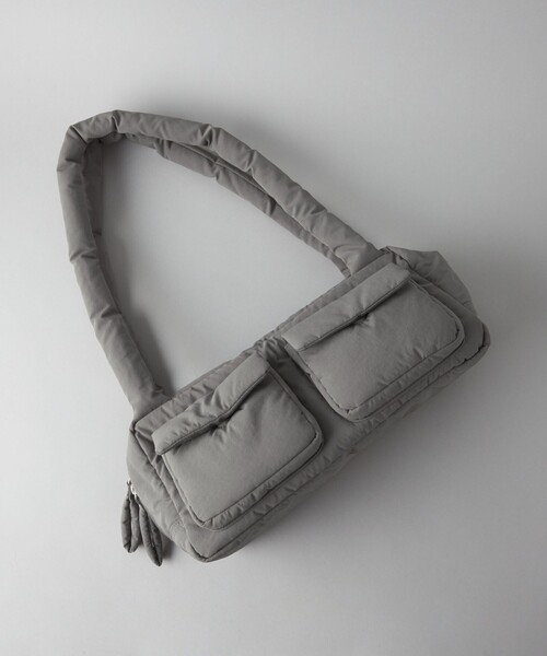 CITEN（シテン）の「＜CITEN＞ダブルポケットパファーバッグ（ショルダーバッグ・レディース・ブラック/オフホワイト/グレー・FREE）」の3枚目の写真