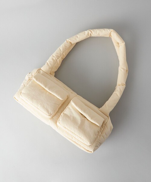 CITEN（シテン）の「＜CITEN＞ダブルポケットパファーバッグ（ショルダーバッグ・レディース・ブラック/オフホワイト/グレー・FREE）」の10枚目の写真