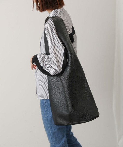 Bou Jeloud(ブージュルード)の「ホーボーBAG(ハンドバッグ・レディース・ベージュ/ブラック/シルバー・ONESIZE)」の17枚目の写真