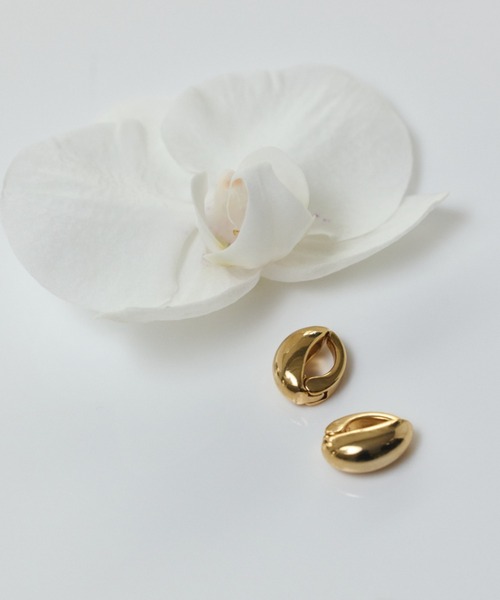 ciite'(シーテ)の「メタル ぷっくり クリップイヤリング (両耳用)(イヤリング・レディース・シルバー/ゴールド/ピンクゴールド・FREE)」の14枚目の写真