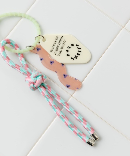 SMELLY(スメリー)の「カラフルチャームシリコンキーチェーン(キーホルダー・レディース・ブルー/グリーン/ラベンダー・-)」の9枚目の写真