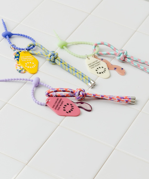 SMELLY(スメリー)の「カラフルチャームシリコンキーチェーン(キーホルダー・レディース・ブルー/グリーン/ラベンダー・-)」の15枚目の写真