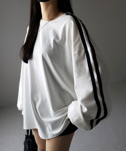 me+em select(ミームセレクト)の「【 2color 】サイドラインビッグTシャツ / side line BIG Tee(Tシャツ/カットソー・レディース・ホワイト/ブラック・FREE)」の1枚目の写真