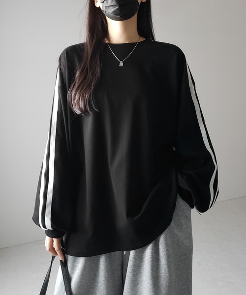 me+em select(ミームセレクト)の「【 2color 】サイドラインビッグTシャツ / side line BIG Tee(Tシャツ/カットソー・レディース・ホワイト/ブラック・FREE)」の3枚目の写真