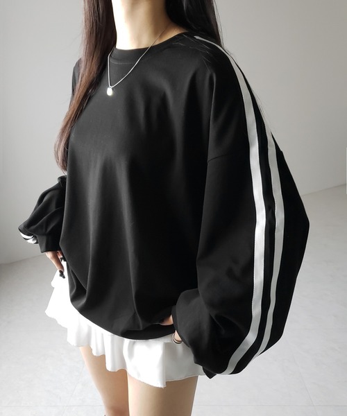 me+em select(ミームセレクト)の「【 2color 】サイドラインビッグTシャツ / side line BIG Tee(Tシャツ/カットソー・レディース・ホワイト/ブラック・FREE)」の13枚目の写真