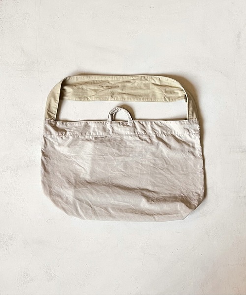 EARTH MADE(アースメイド)の「C/RIPSTOP 2WAY TOTE(ショルダーバッグ・レディース・グリーン/ブラウン/ベージュ/イエロー/ライトベージュ/ブラック/チャコールグレー/グレイッシュベージュ・FREE)」の6枚目の写真