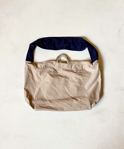 EARTH MADE（アースメイド）の「C/RIPSTOP 2WAY TOTE（ショルダーバッグ・レディース・グリーン/ブラウン/ベージュ/イエロー/ライトベージュ/ブラック/チャコールグレー・FREE）」の19枚目の写真