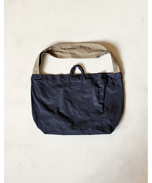 EARTH MADE（アースメイド）の「C/RIPSTOP 2WAY TOTE（ショルダーバッグ・レディース・グリーン/ブラウン/ベージュ/イエロー/ライトベージュ/ブラック/チャコールグレー・FREE）」の15枚目の写真