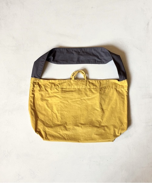 EARTH MADE（アースメイド）の「C/RIPSTOP 2WAY TOTE（ショルダーバッグ・レディース・グリーン/ブラウン/ベージュ/イエロー/ライトベージュ/ブラック/チャコールグレー・FREE）」の13枚目の写真