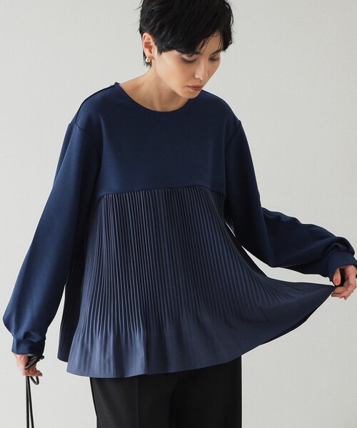 OPAQUE.CLIP（オペークドットクリップ）の「◆ブリーツドッキング デザイントップス【洗濯機洗い可】（Tシャツ/カットソー・レディース・ナチュラル/ブルー/ブラック・38/40/42）」の3枚目の写真