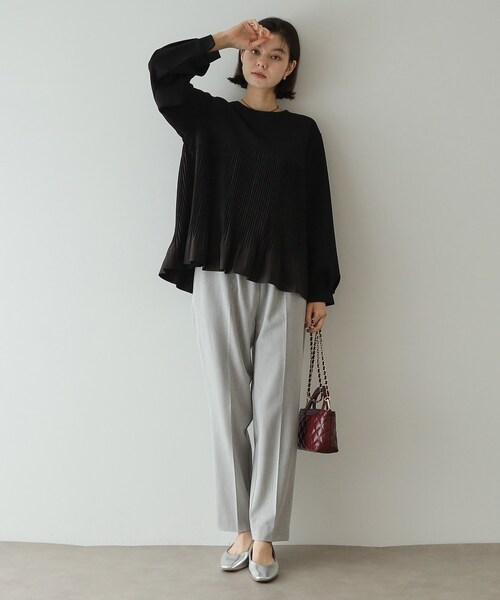 OPAQUE.CLIP（オペークドットクリップ）の「◆ブリーツドッキング デザイントップス【洗濯機洗い可】（Tシャツ/カットソー・レディース・ナチュラル/ブルー/ブラック・38/40/42）」の6枚目の写真