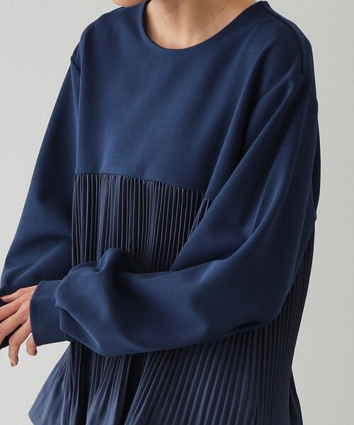 OPAQUE.CLIP（オペークドットクリップ）の「◆ブリーツドッキング デザイントップス【洗濯機洗い可】（Tシャツ/カットソー・レディース・ナチュラル/ブルー/ブラック・38/40/42）」の21枚目の写真