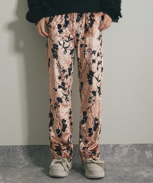 ANOTHER S（アナザーエス）の「花柄ベロアパンツ（その他パンツ）」 - WEAR