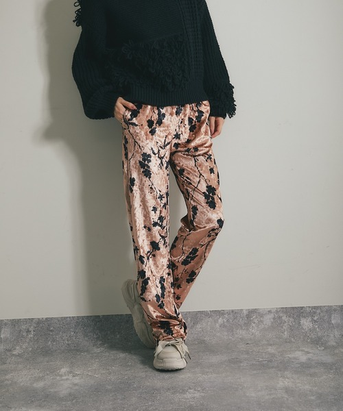 【新品】MSGMロゴ入り花柄カーゴパンツ　ベージュ クロップドパンツ メンズ 花柄 刺繍 夏 涼感 スラックス（その他パンツ