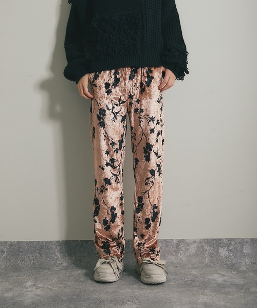 ANOTHER S（アナザーエス）の「花柄ベロアパンツ（その他パンツ）」 - WEAR