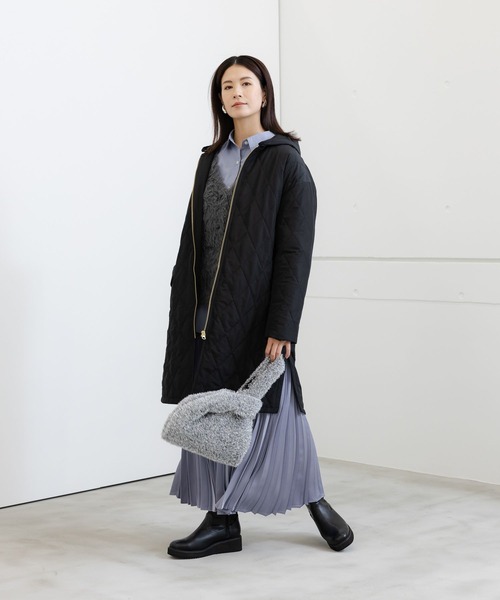 Elura（エルーラ）の「レザーライクプリーツスカート＜低身長サイズあり＞/147958（スカート・レディース・チャコールグレー/ライトブルー/アイボリー・LARGE/MEDIUM/FREE(S)）」の17枚目の写真