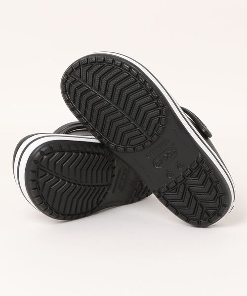 crocs(クロックス)の「【crocs】 CROCBAND(サンダル・メンズ・オフホワイト/ブラック/ネイビー/ホワイト・28.0cm/25.0cm/26.0cm/27.0cm/29.0cm)」の6枚目の写真