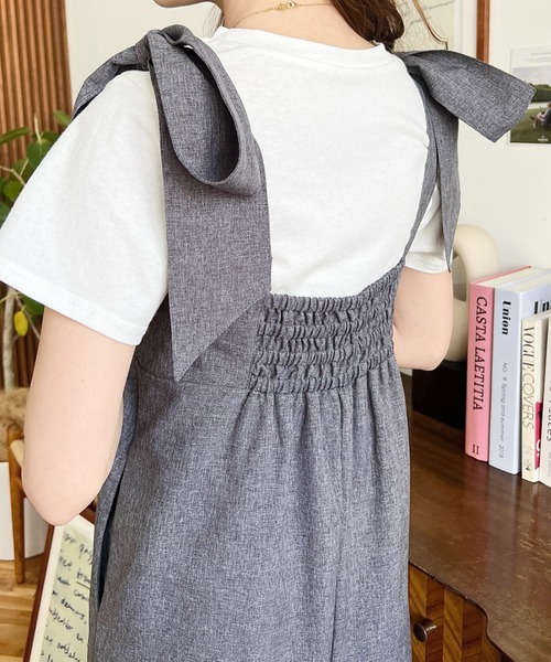 moment+(モーメントプラス)の「ショルダーリボンサロペット(サロペット/オーバーオール・レディース・グレイッシュベージュ/ブラック/ブルー/チャコールグレー・M)」の20枚目の写真