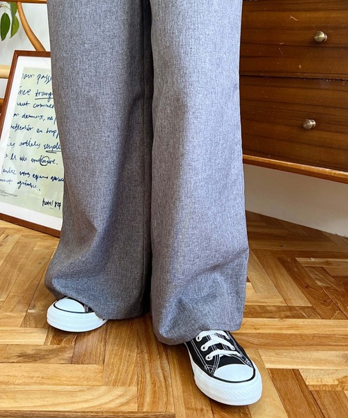 moment+(モーメントプラス)の「ショルダーリボンサロペット(サロペット/オーバーオール・レディース・グレイッシュベージュ/ブラック/ブルー/チャコールグレー・M)」の19枚目の写真