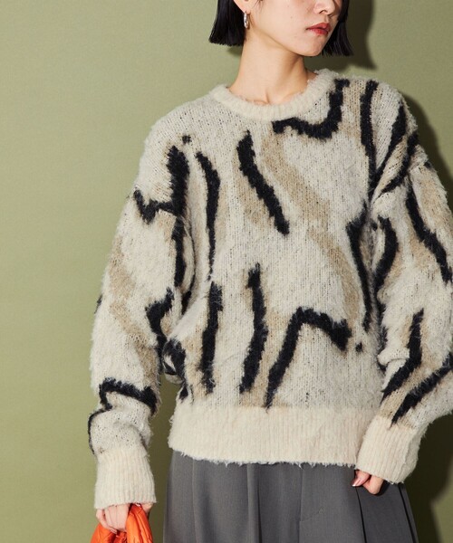 CITEN（シテン）の「＜CITEN＞グラフィカルプルオーバーニット（ニット/セーター・レディース・グレー/ベージュ・FREE）」の2枚目の写真