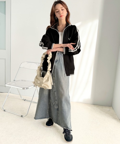 mily bilet(ミウィビレット)の「【mily bilet】配色スタンドネックがスポーティー。フロントボタン2way胸刺繍サイドレースダブルジップアップブルゾン(ブルゾン・レディース・ブラウン/ブラック/アイボリー・LARGE/MEDIUM/SMALL/X-LARGE)」の14枚目の写真