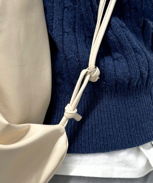 fredy emue(フレディエミュ)の「フェイクレザードロストナップサック(バックパック/リュック・レディース・キナリ/ブラック・FREE)」の20枚目の写真