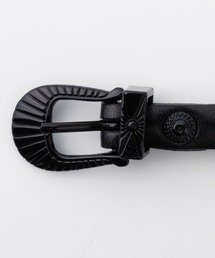TOGA（トーガ）の「【TOGA TOO/トーガトゥー】Concho belt bangle