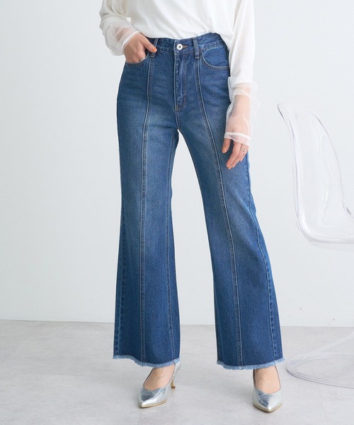 earth music&ecology（アースミュージックアンドエコロジー）の「フロントシームセミフレアデニムパンツ（デニムパンツ・レディース・ブルー系その他/ライトインディゴブルー・S/L/M）」の20枚目の写真