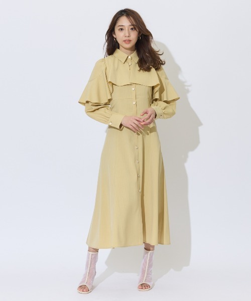 AND COUTURE(アンドクチュール)の「ケープフリルシャツワンピース(ワンピース・レディース・イエロー/ベージュ/チャコールグレー・FREE)」の3枚目の写真