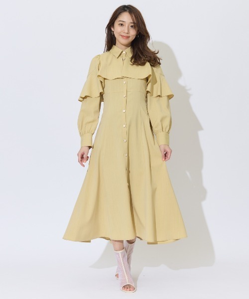 AND COUTURE(アンドクチュール)の「ケープフリルシャツワンピース(ワンピース・レディース・イエロー/ベージュ/チャコールグレー・FREE)」の6枚目の写真