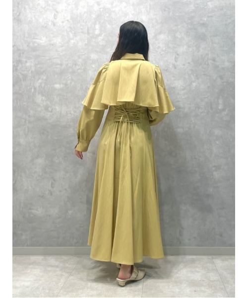 AND COUTURE(アンドクチュール)の「ケープフリルシャツワンピース(ワンピース・レディース・イエロー/ベージュ/チャコールグレー・FREE)」の18枚目の写真